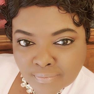 Meet your Posher, Annette